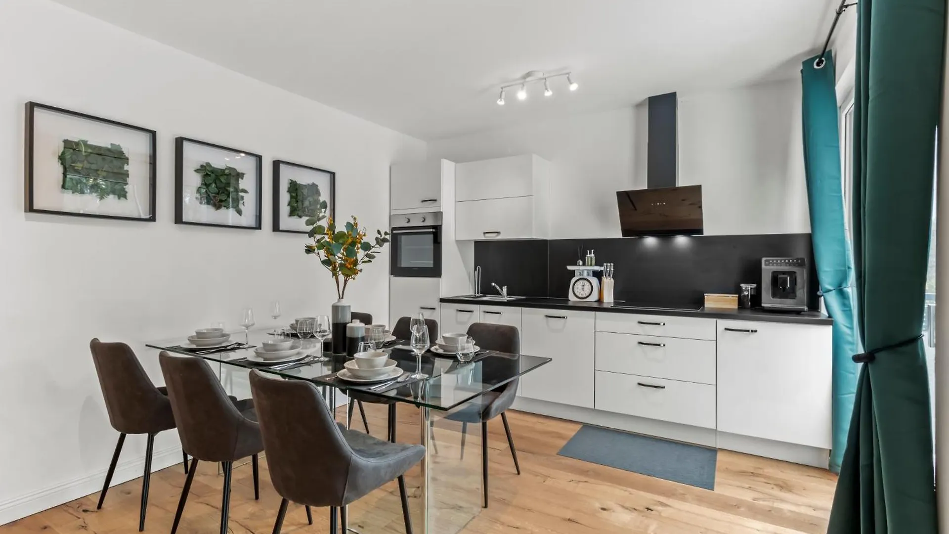 Ferienwohnung Noblenest Deluxe - Massage - Kaffee - Arbeitsplatz Wien 0*,