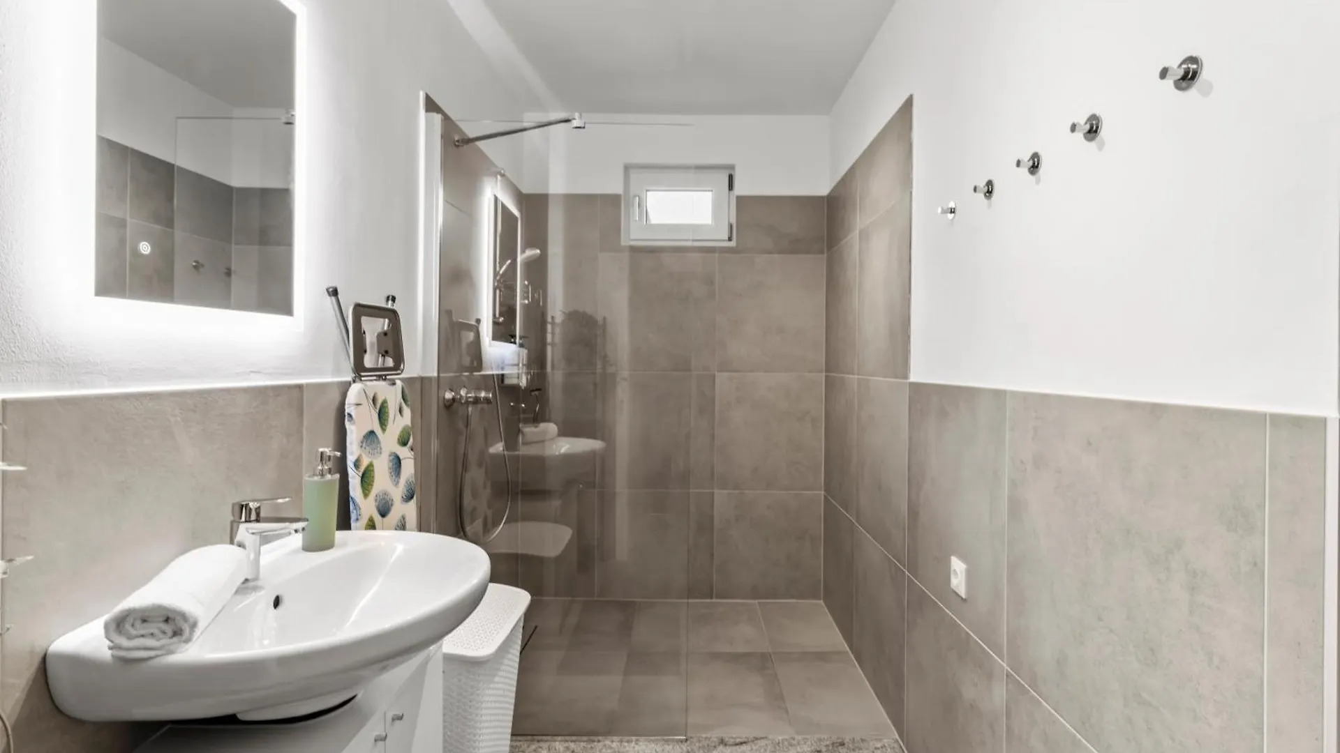 Noblenest Deluxe - Massage - Kaffee - Arbeitsplatz Apartment Vienna