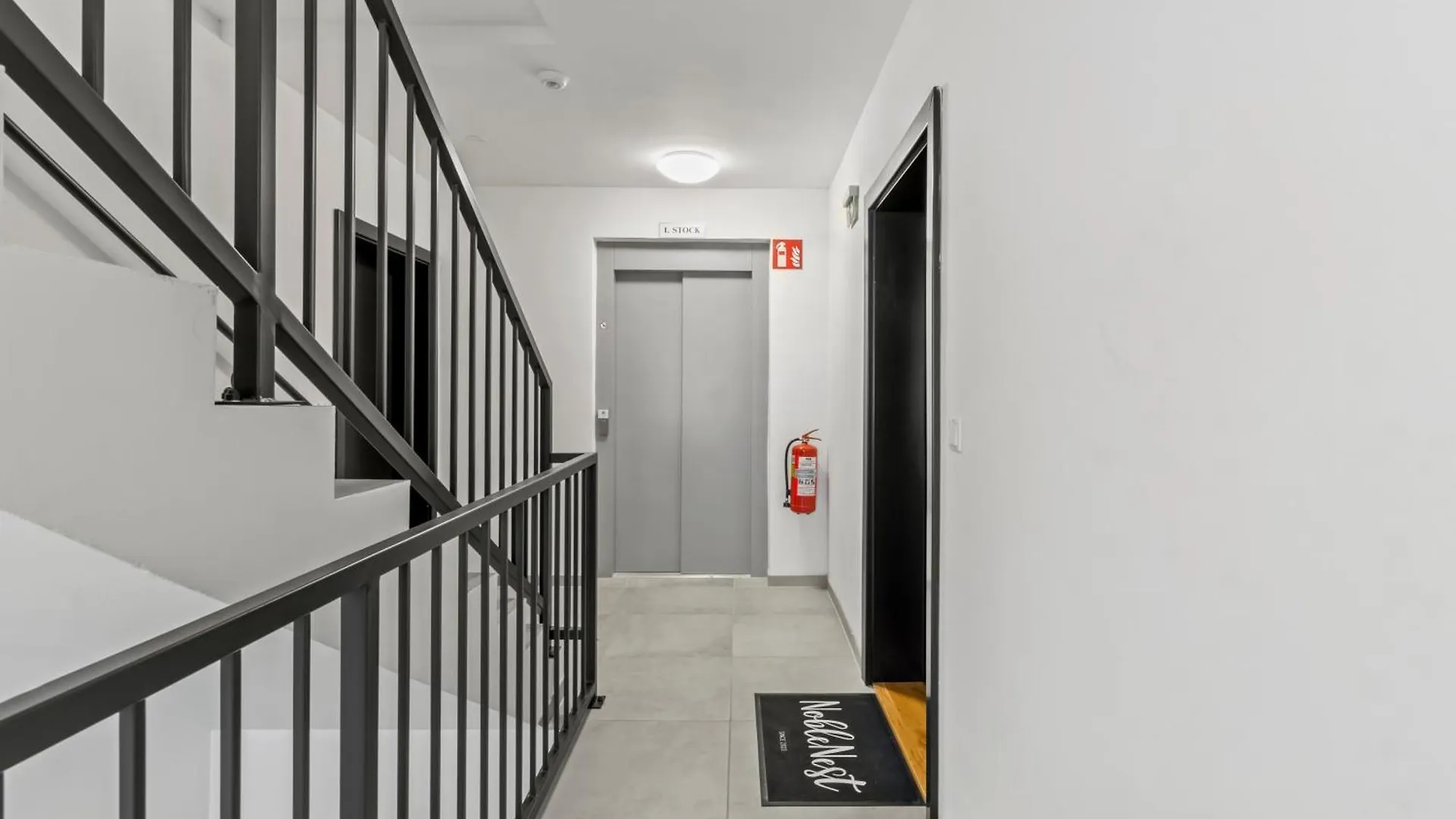 Noblenest Deluxe - Massage - Kaffee - Arbeitsplatz Apartment Vienna